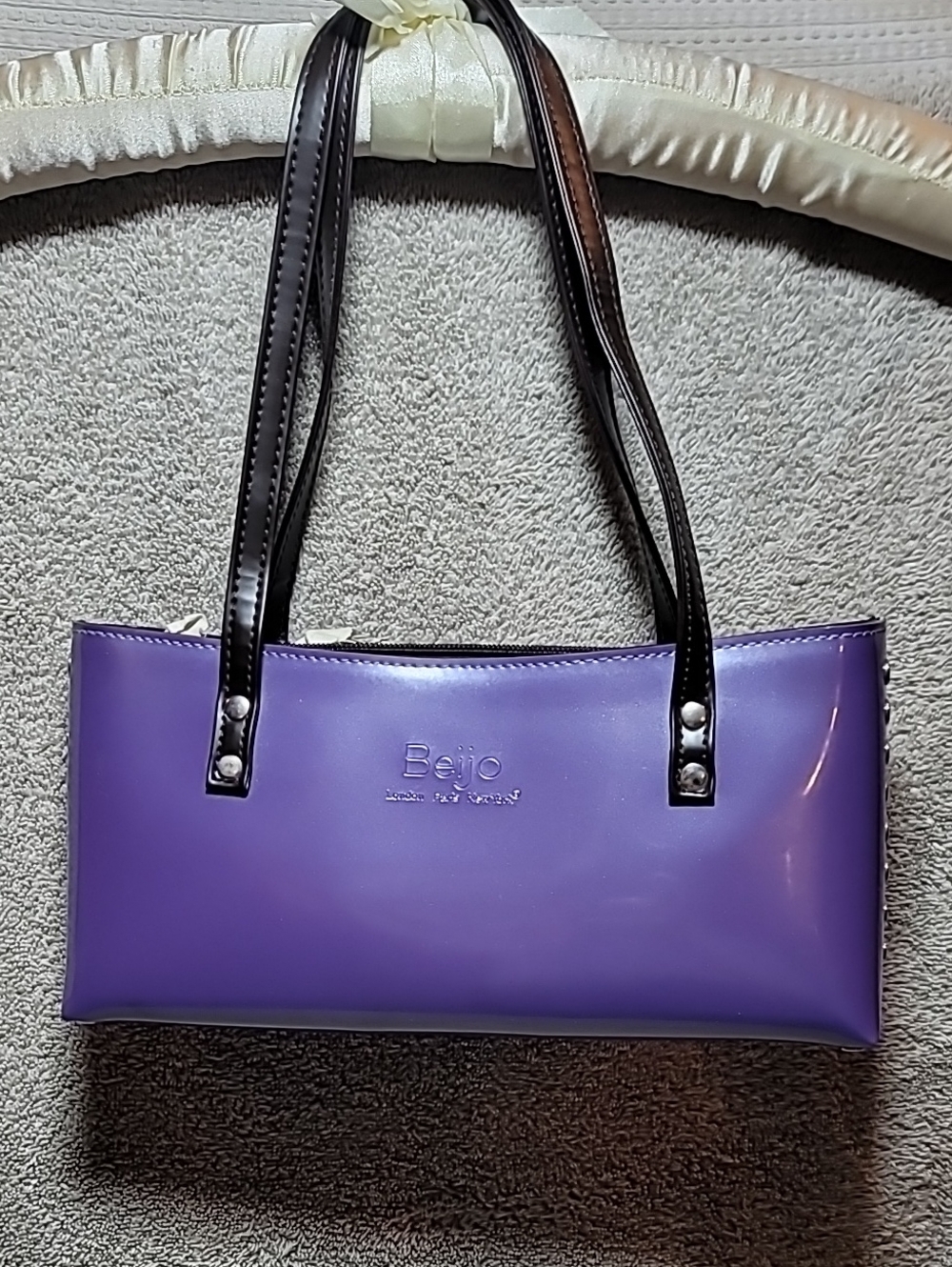 Vintage Beijo Purple Patent Finish Shoulder Bag with Dark Chocolate Straps